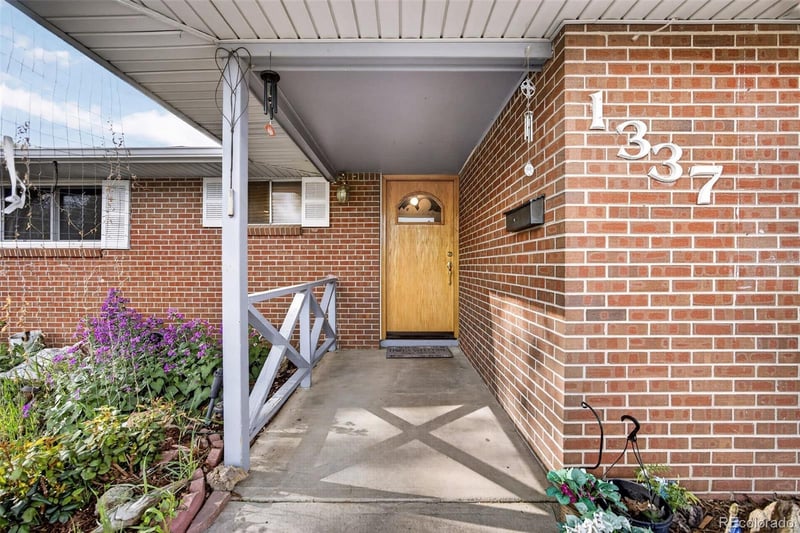 1337 Sharpe Pl, Longmont, CO 80501