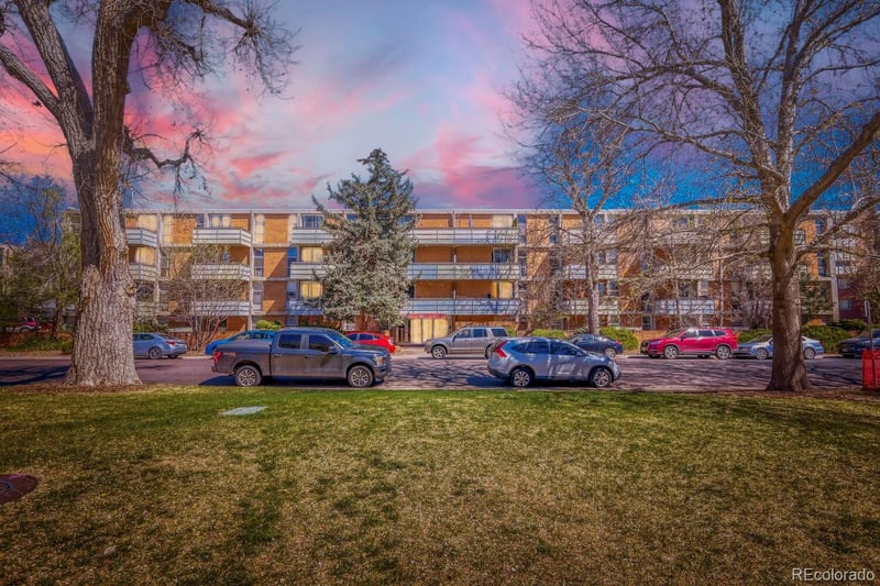 2500 York St #402, Denver, CO 80210