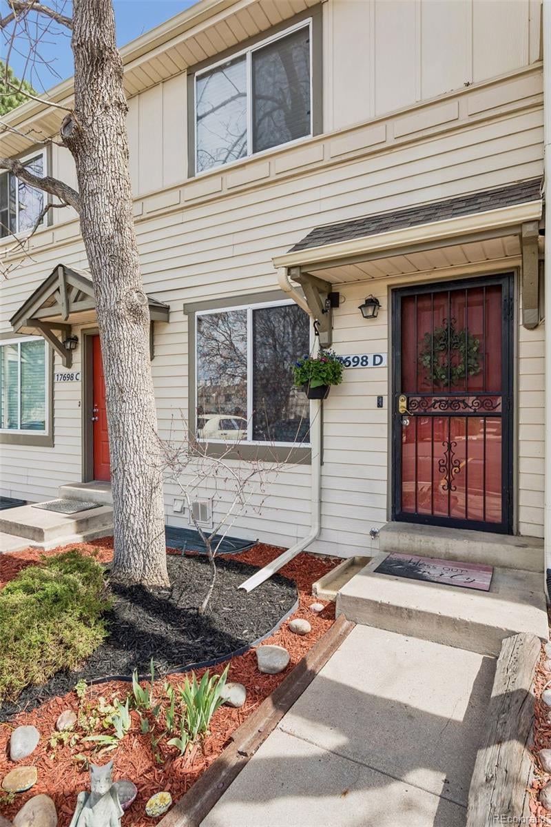 17698 Loyola Dr #D, Aurora, CO 80013