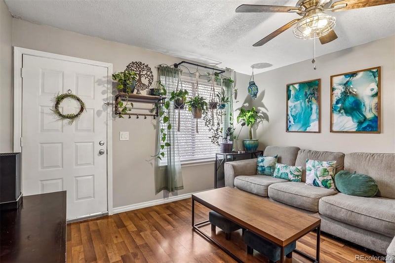 17698 Loyola Dr #D, Aurora, CO 80013