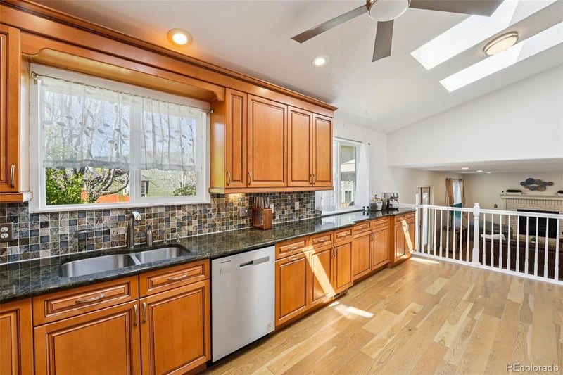 5255 Danube St, Centennial, CO 80015