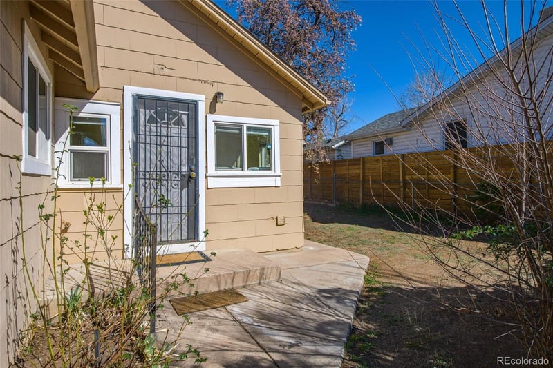 3262 Logan St, Englewood, CO 80113