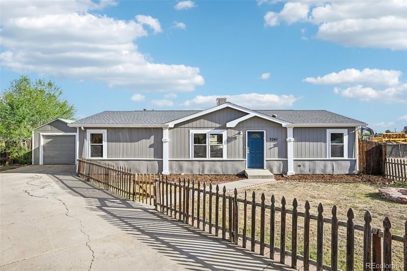 7041 Ash Ct, Commerce City, CO 80022