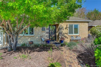 2555 Poplar St, Denver, CO 80207