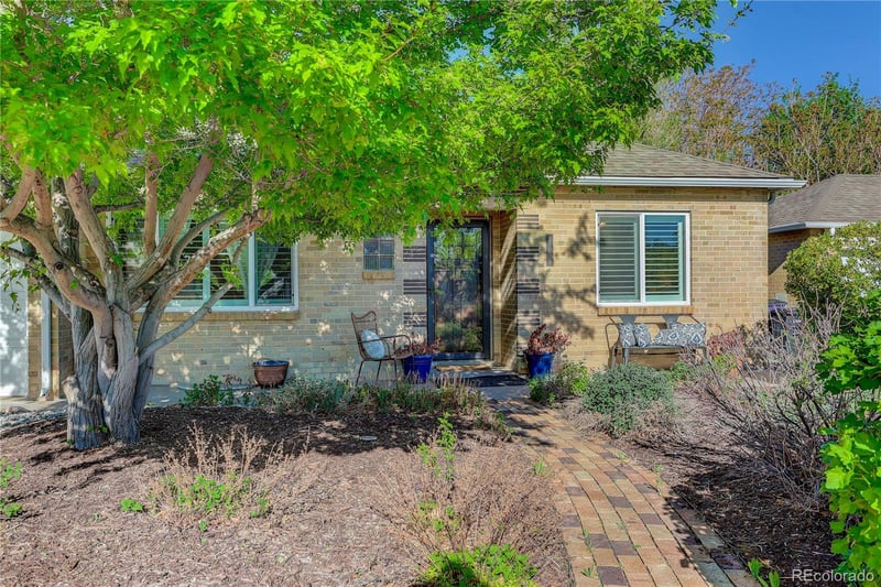 2555 Poplar St, Denver, CO 80207