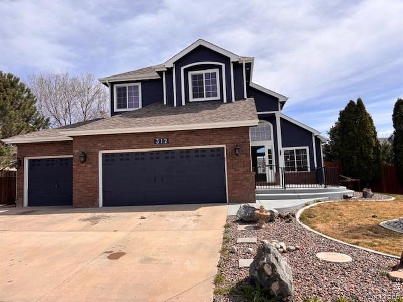 312 Mountain View Ave, Fort Lupton, CO 80621