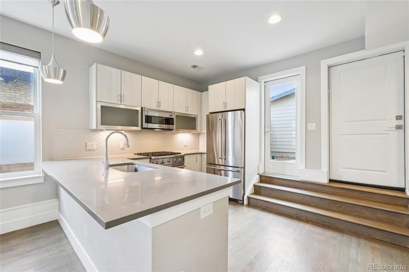 558 Madison St, Denver, CO 80206