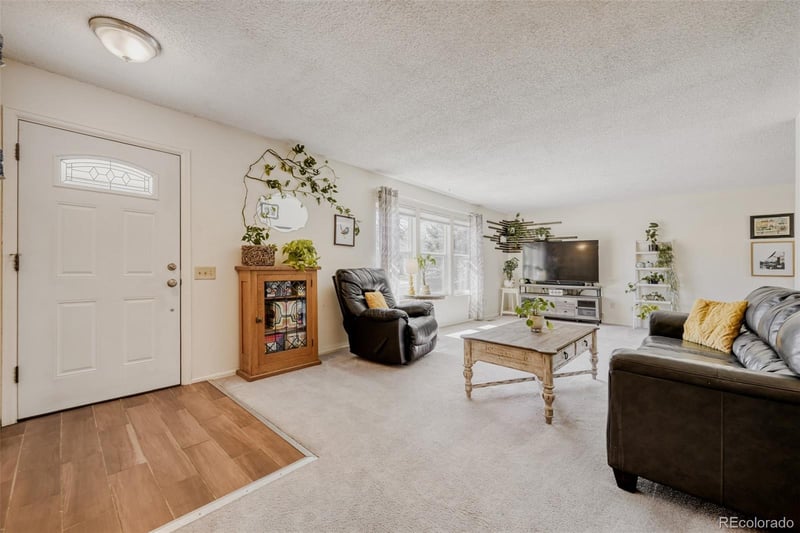 3410 Oak Creek Dr, Colorado Springs, CO 80906