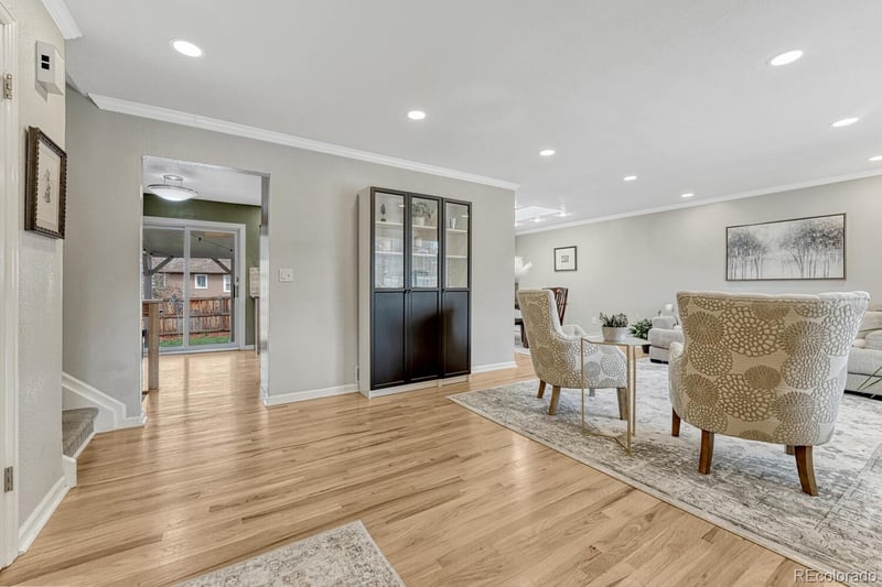 7054 Elm St, Centennial, CO 80122