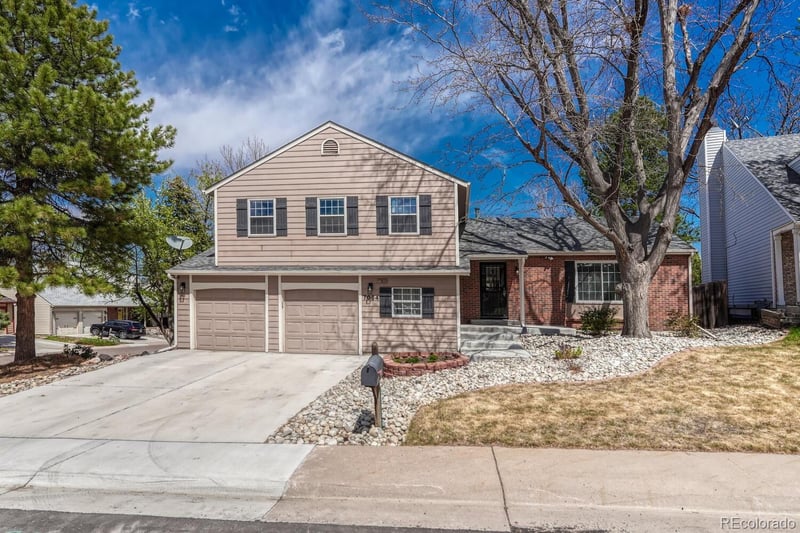 7054 S Elm St, Centennial, CO 80122