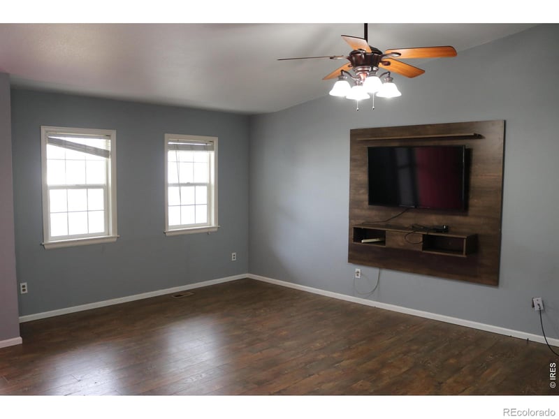 1005 Glacier Ct, Windsor, CO 80550