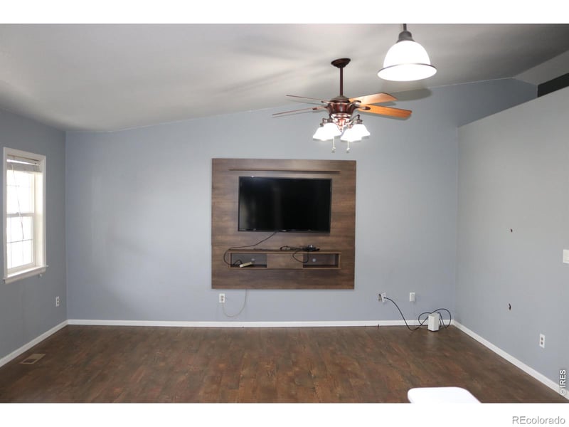 1005 Glacier Ct, Windsor, CO 80550