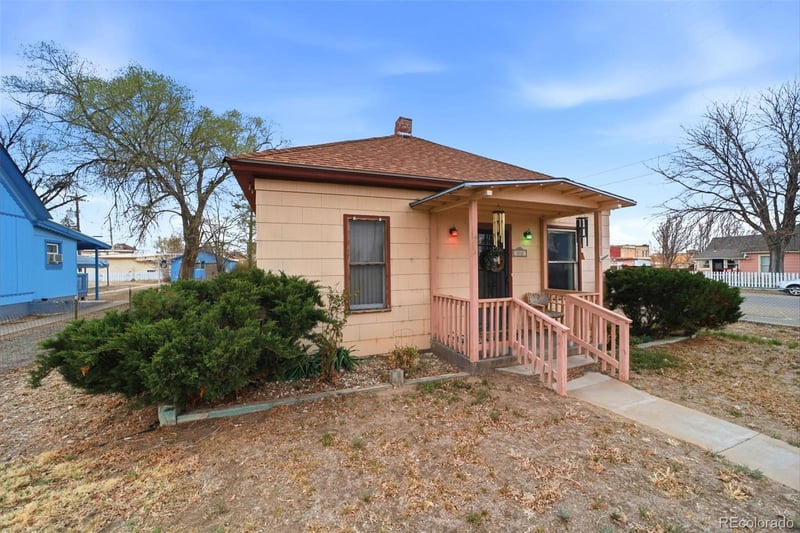 302 6th St, Fowler, CO 81039