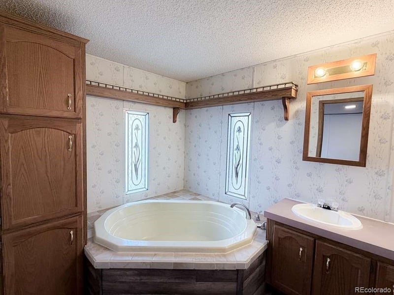1770 G St, Golden, CO 80401