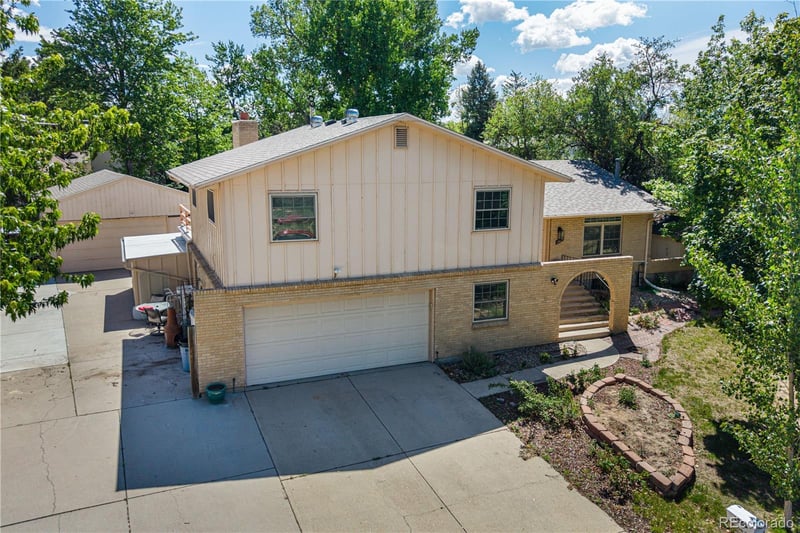 1550 S Oakland St, Aurora, CO 80012
