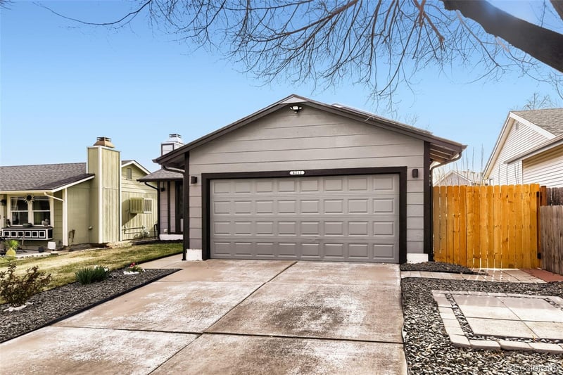 4212 Laredo Way, Aurora, CO 80013