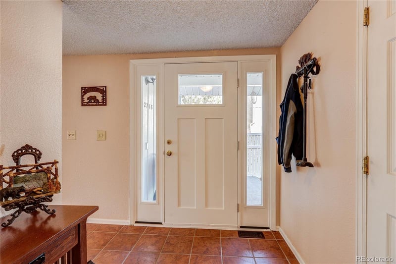 2738 Xanadu Way, Aurora, CO 80014