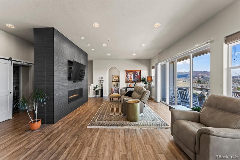 454 Eclipse Dr, Colorado Springs, CO 80905