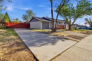 1263 103rd Pl, Northglenn, CO 80260