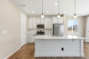 25162 Cedar Pl, Aurora, CO 80018