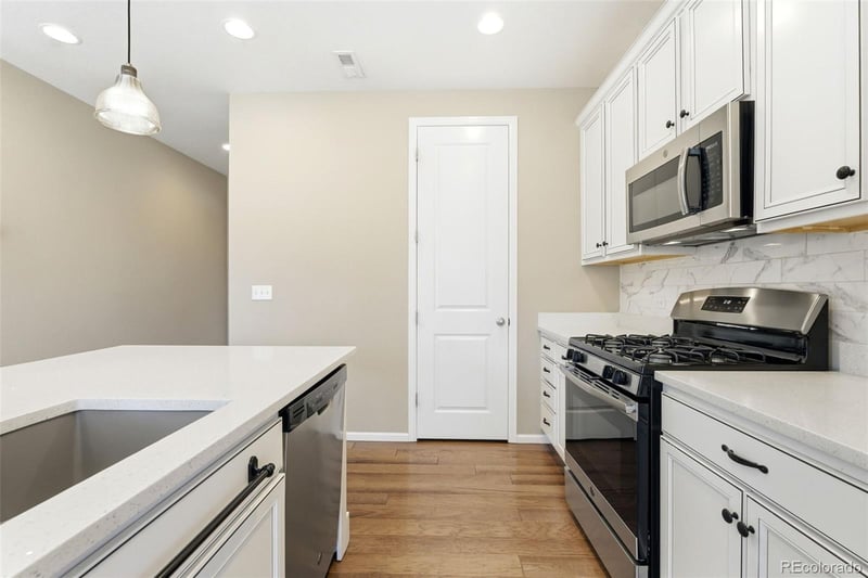 25162 Cedar Pl, Aurora, CO 80018