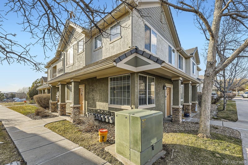 22520 Ontario Dr #101, Aurora, CO 80016