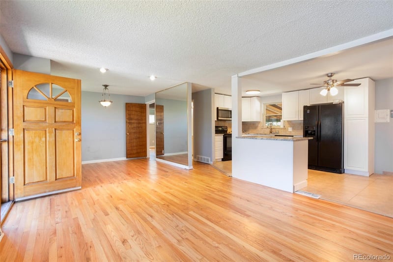 12434 Alaska Ave, Aurora, CO 80012