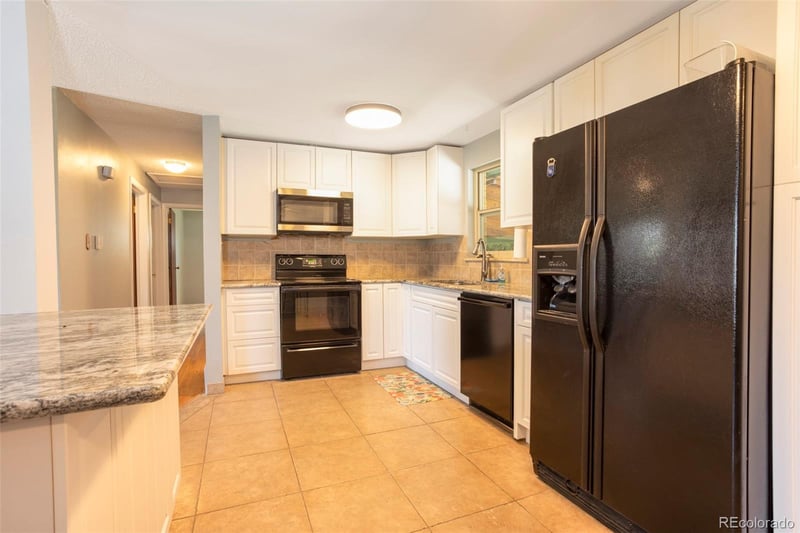 12434 Alaska Ave, Aurora, CO 80012