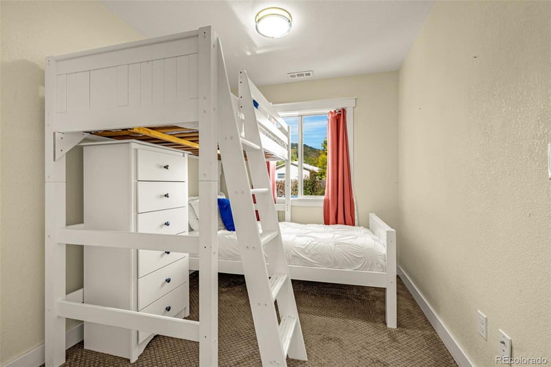 170 Valley Rd, Palmer Lake, CO 80133