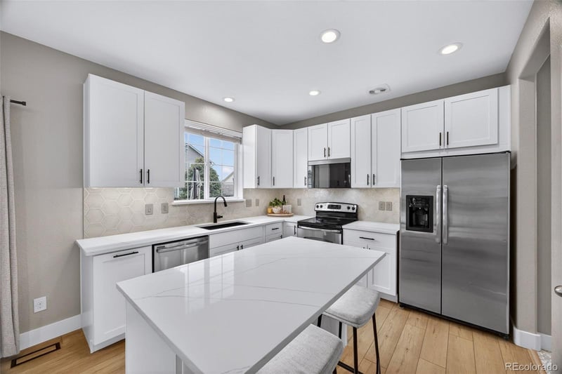 196 Millbrook St, Aurora, CO 80018