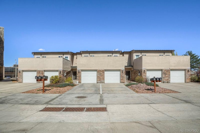 14946 Hampden Ave, Aurora, CO 80014