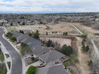 22783 Davies Dr, Aurora, CO 80016