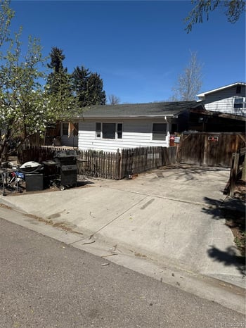 335 11th St, Loveland, CO 80537