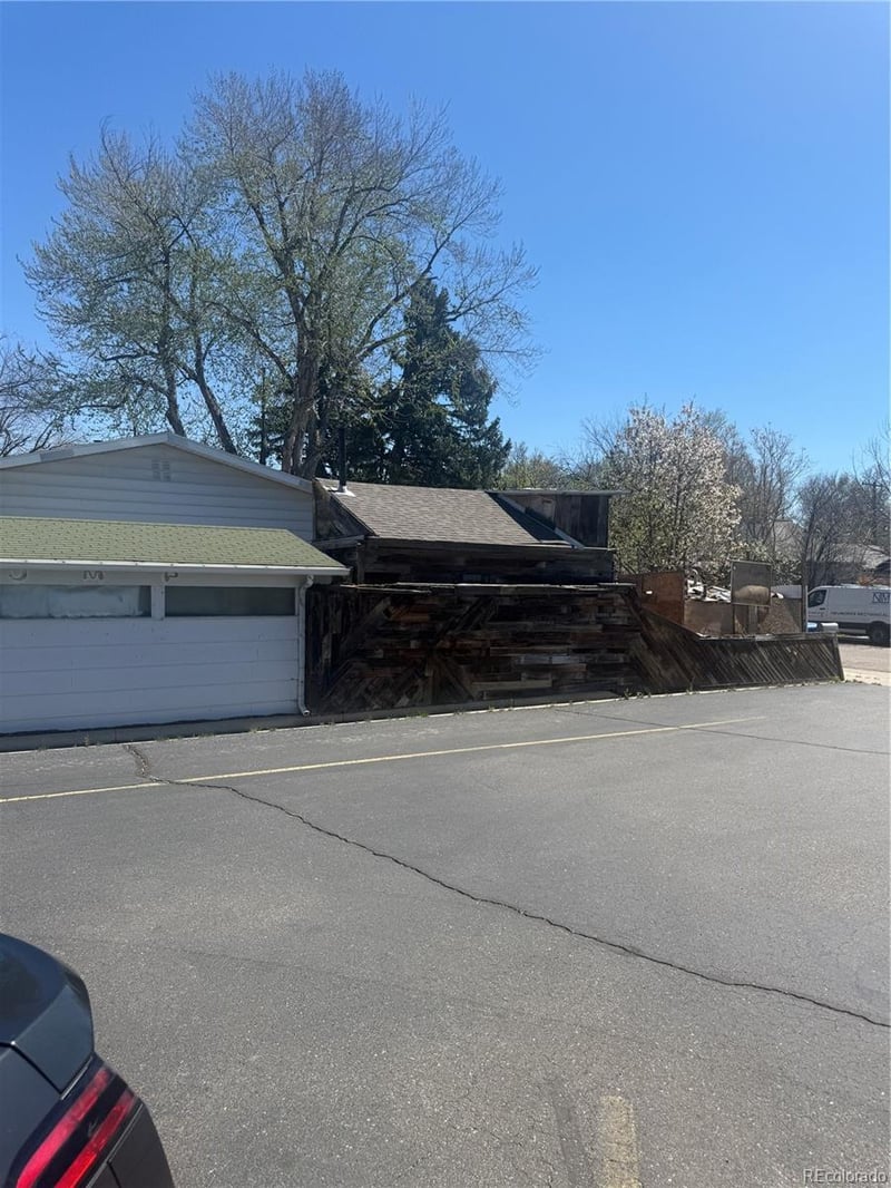 335 11th St, Loveland, CO 80537