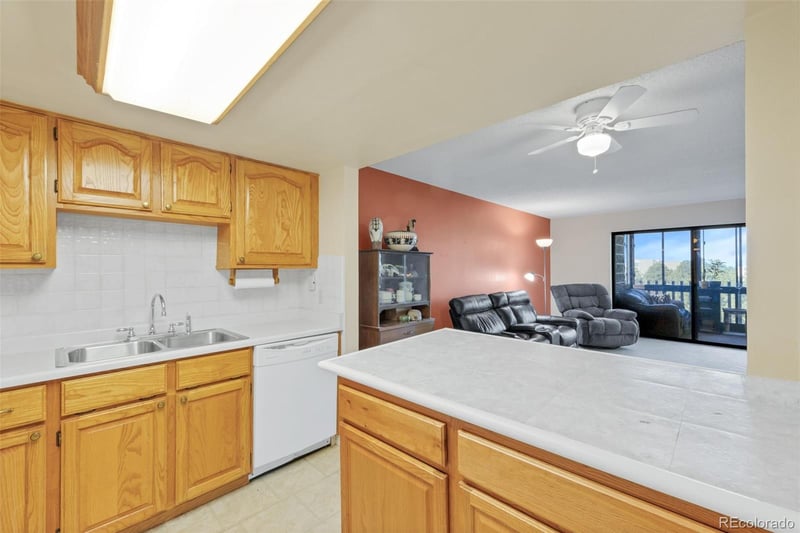 14001 Marina Dr #607, Aurora, CO 80014