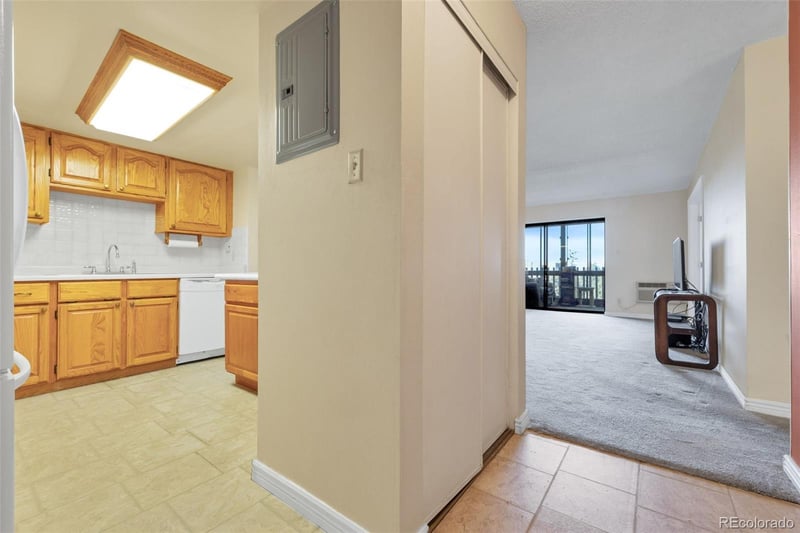 14001 Marina Dr #607, Aurora, CO 80014