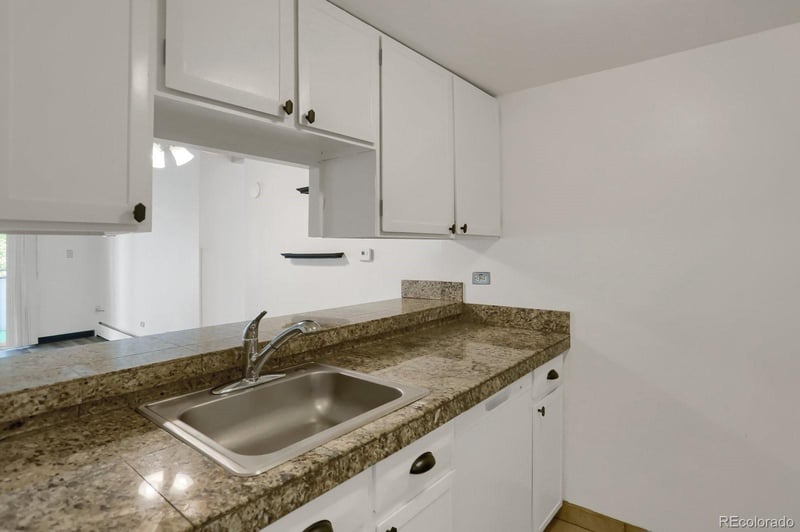 1265 Elizabeth St #207, Denver, CO 80206