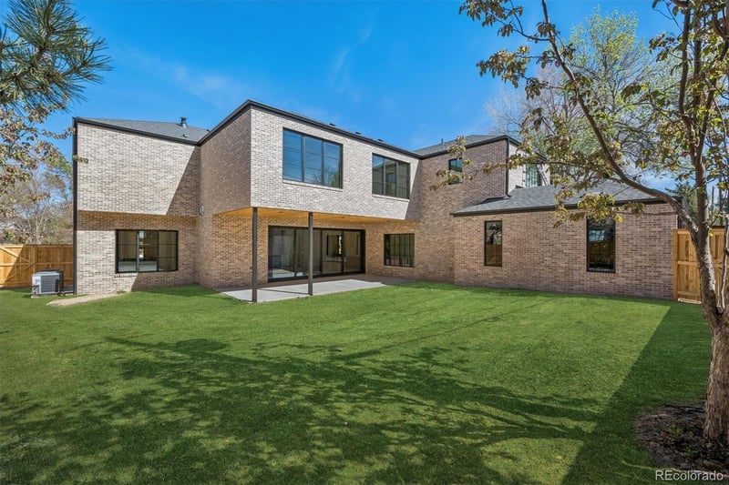 832 Milwaukee St, Denver, CO 80209