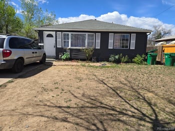 775 Geneva St, Aurora, CO 80010