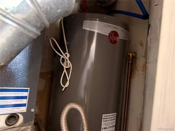 815 Zion St, Aurora, CO 80011