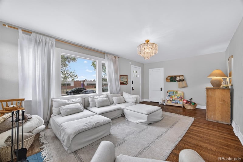 6730 Oneida St, Commerce City, CO 80022