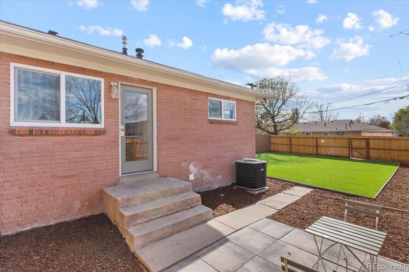 3387 Kearney St, Denver, CO 80207