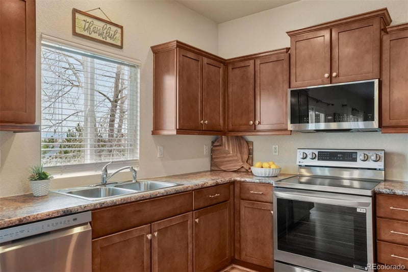 5978 Cumbre Vista Way, Colorado Springs, CO 80924