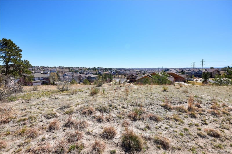 6918 Elk Ct, Aurora, CO 80016