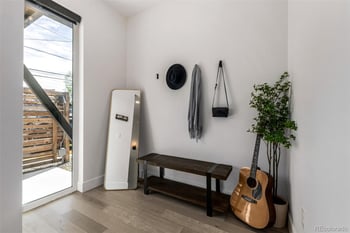 2588 Broadway , Denver, CO 80210