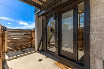 2588 Broadway , Denver, CO 80210