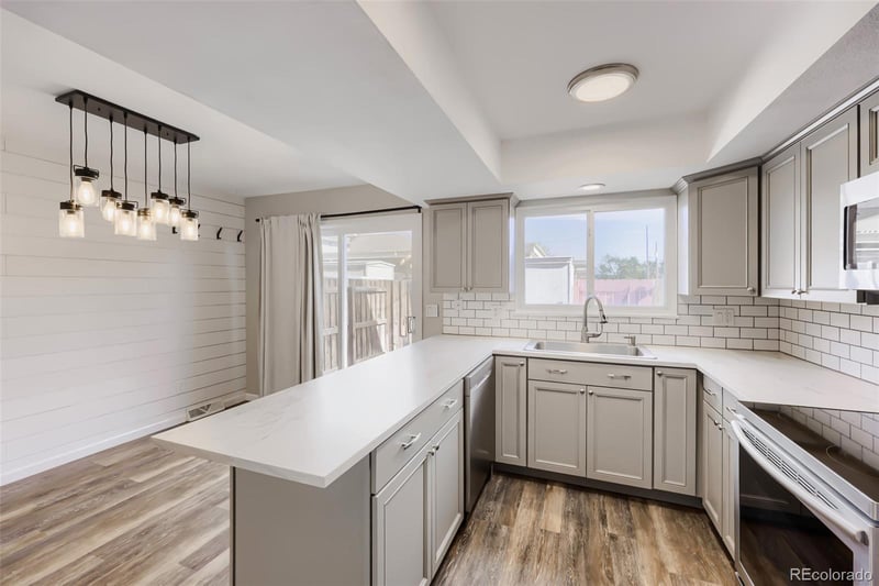 8745 Santa Fe Dr, Thornton, CO 80260