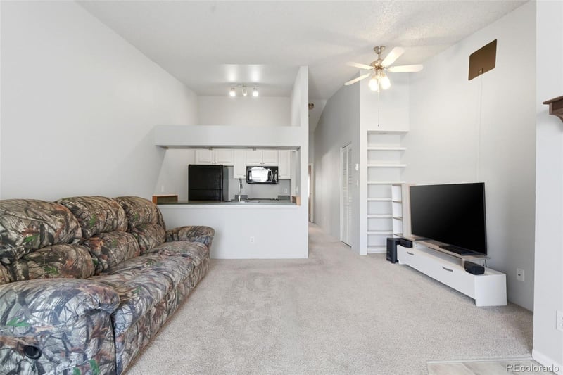 532 Oakwood Dr #E207, Castle Rock, CO 80104