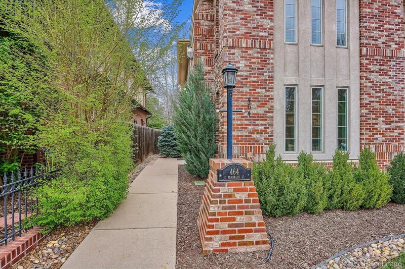 464 Franklin St, Denver, CO 80209