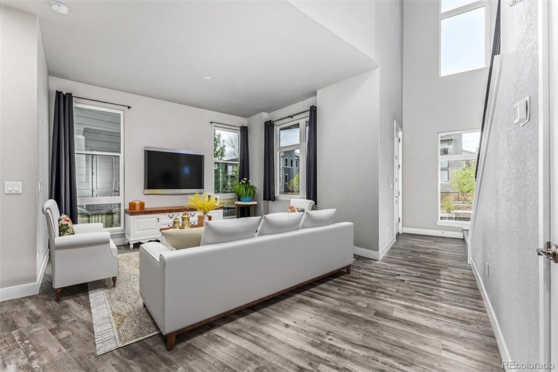 6034 Nepal St, Aurora, CO 80019